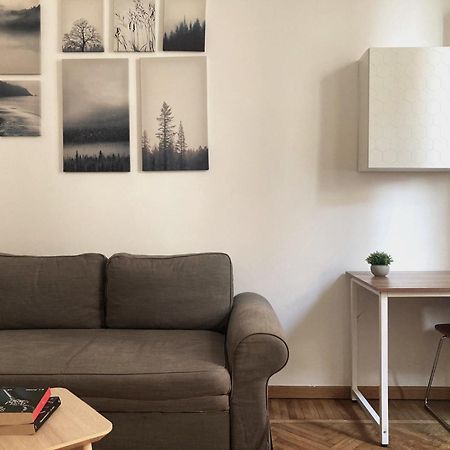 Monviso 35 , Cozy Apartment Милано Екстериор снимка