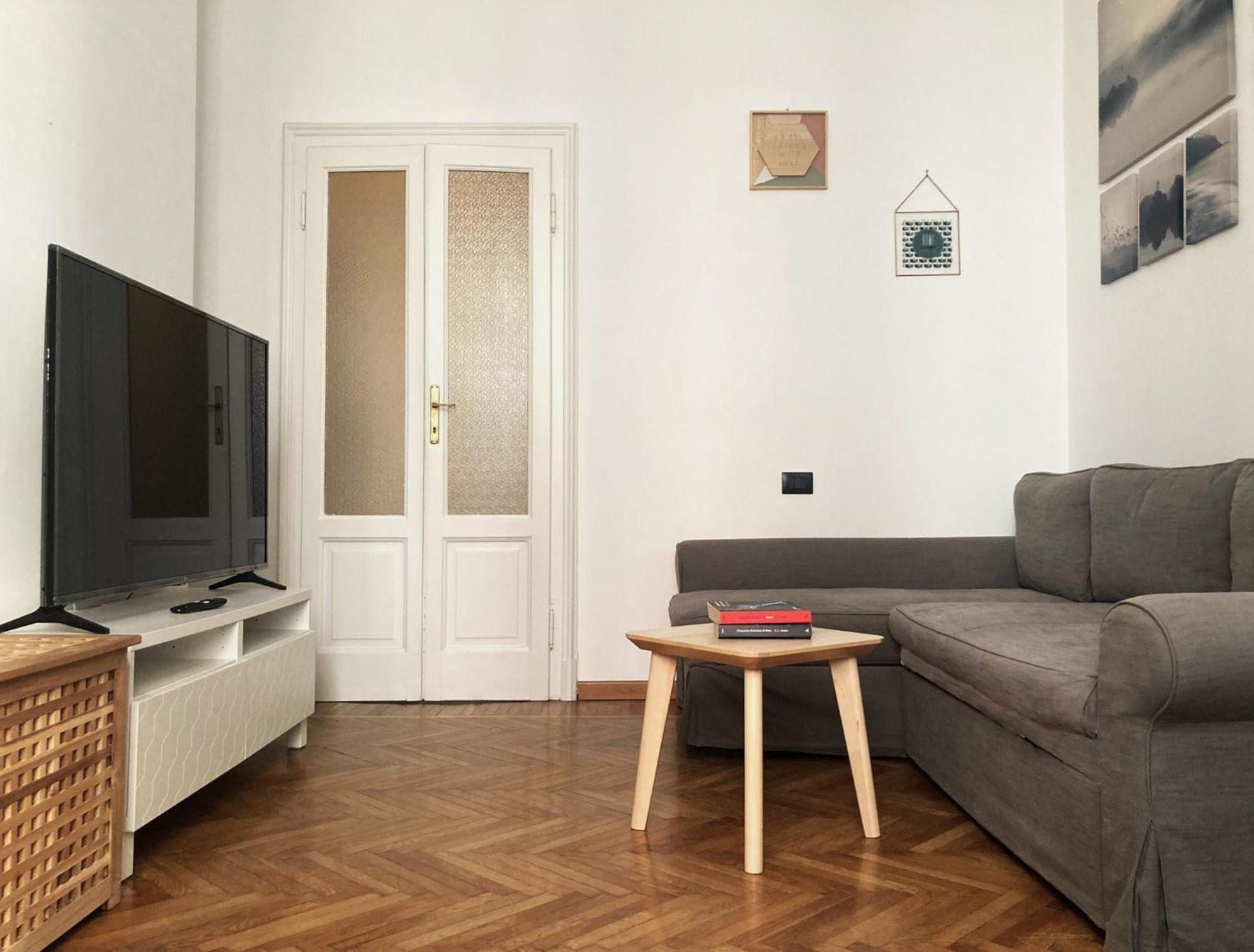 Monviso 35 , Cozy Apartment Милано Екстериор снимка