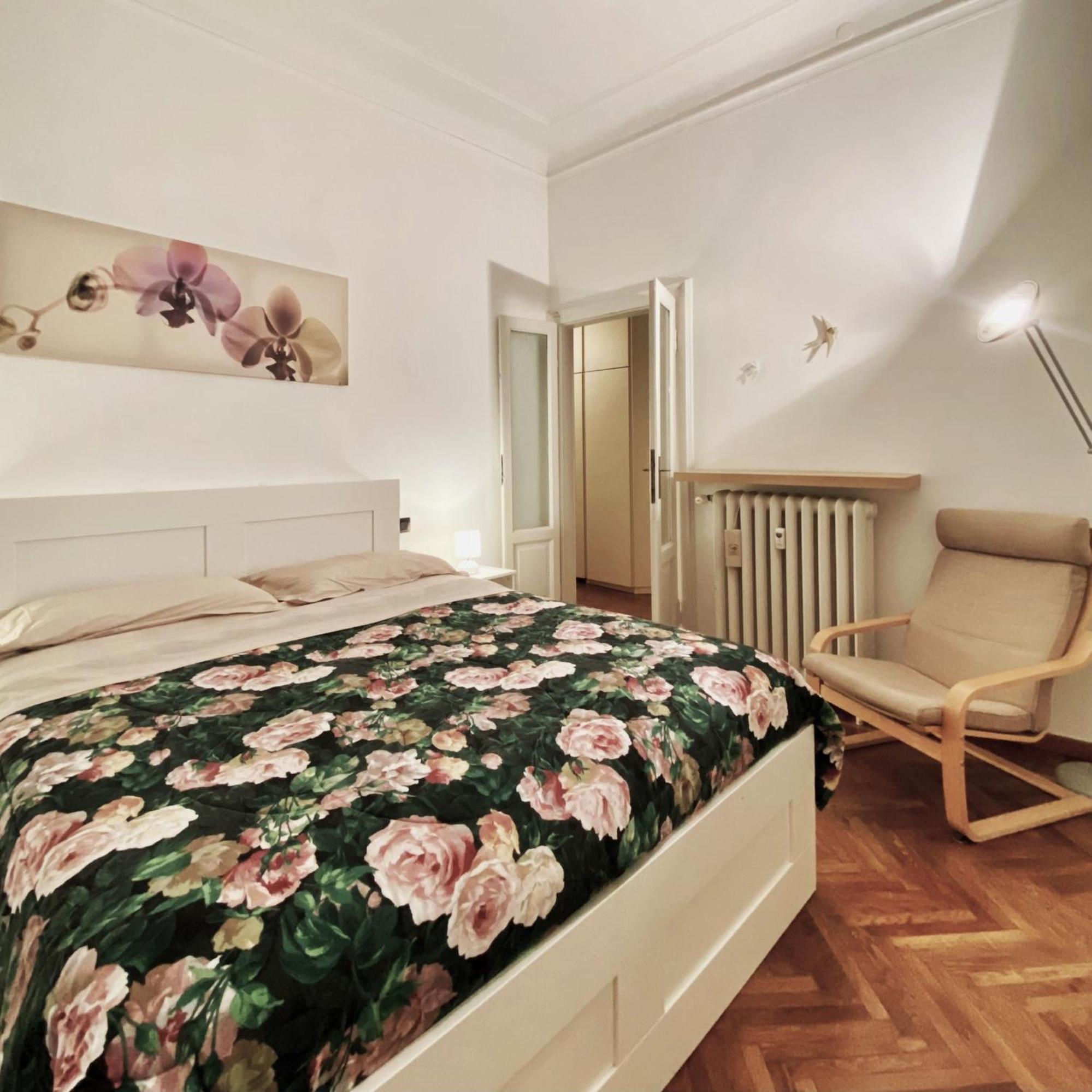 Monviso 35 , Cozy Apartment Милано Екстериор снимка
